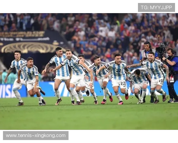 足球球星跨界创业新风潮 从球场到商界的成功转型之路